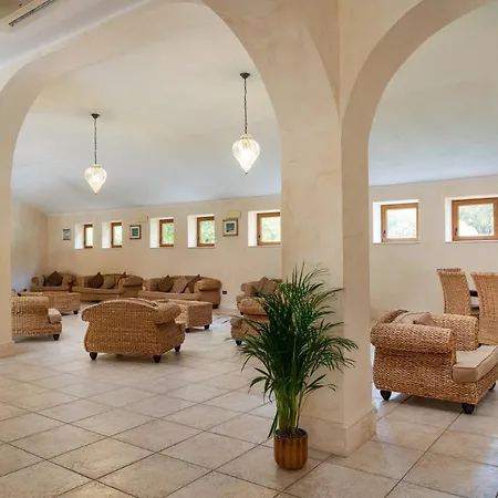 Hotel Club Esse Palmasera 4*