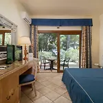 Club Esse Palmasera Hotel