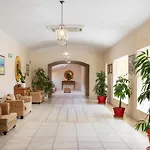 Club Esse Palmasera Hotel 4*