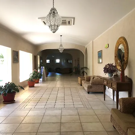 Club Esse Palmasera Hotel