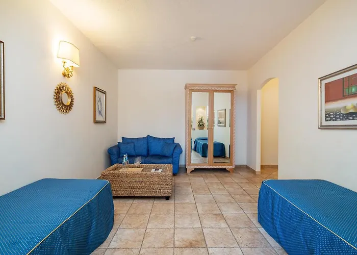 Отель Club Esse Palmasera