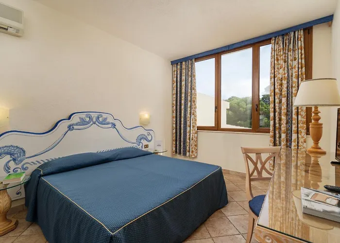 Club Esse Palmasera 4* Cala Gonone
