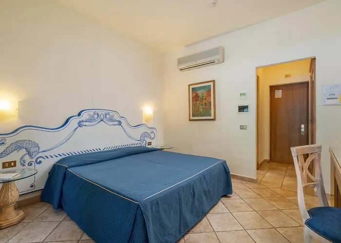 Club Esse Palmasera 4* Кала-Гононе